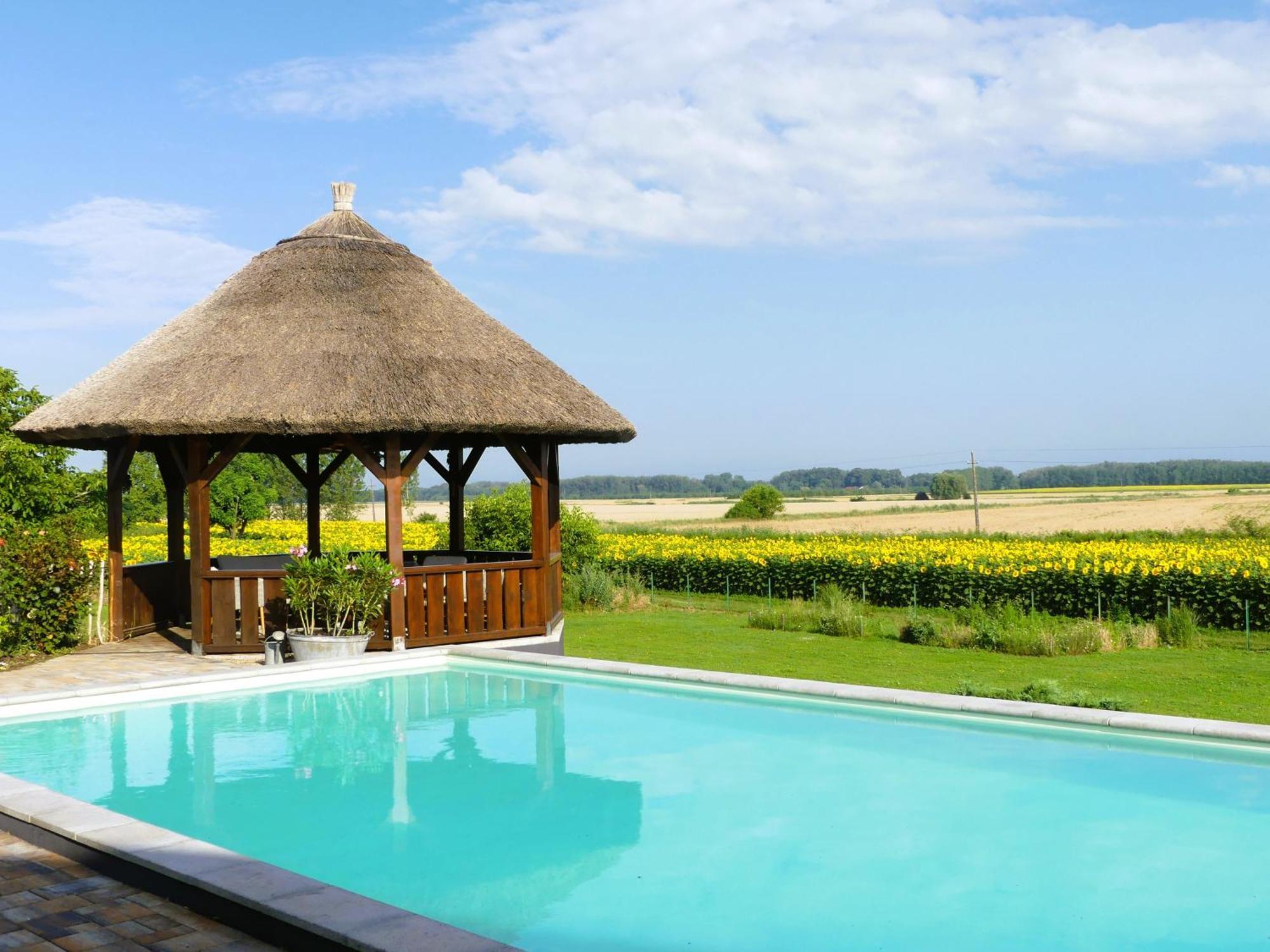 Bed and Breakfast Tisza White House Tiszaszolos Exterior foto